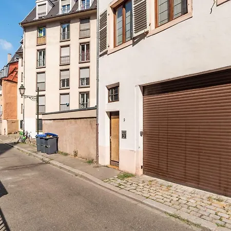 Very Practical Studio In The Centre Of Apartment